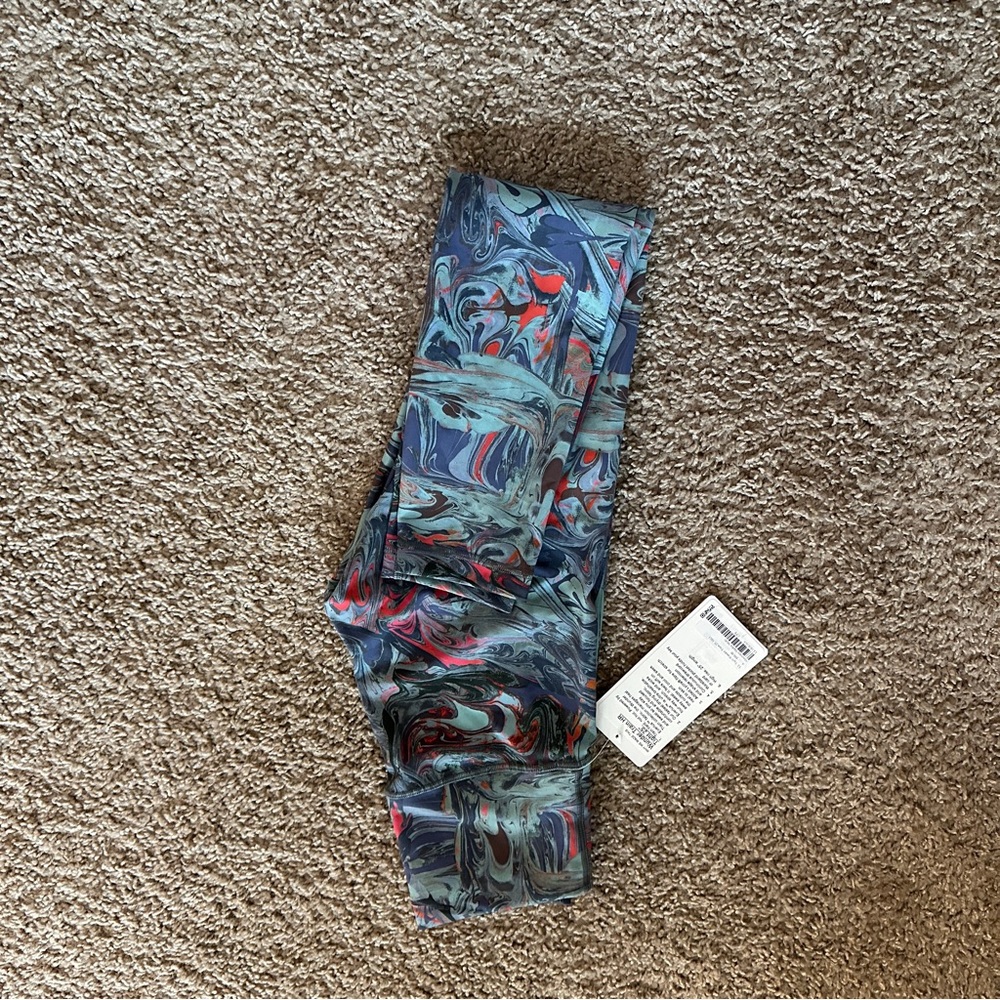 LULULEMON
Wunder Train HR Tight 25”
Size 4
BRAND NEW WITH TAGS - Picture 2 of 4